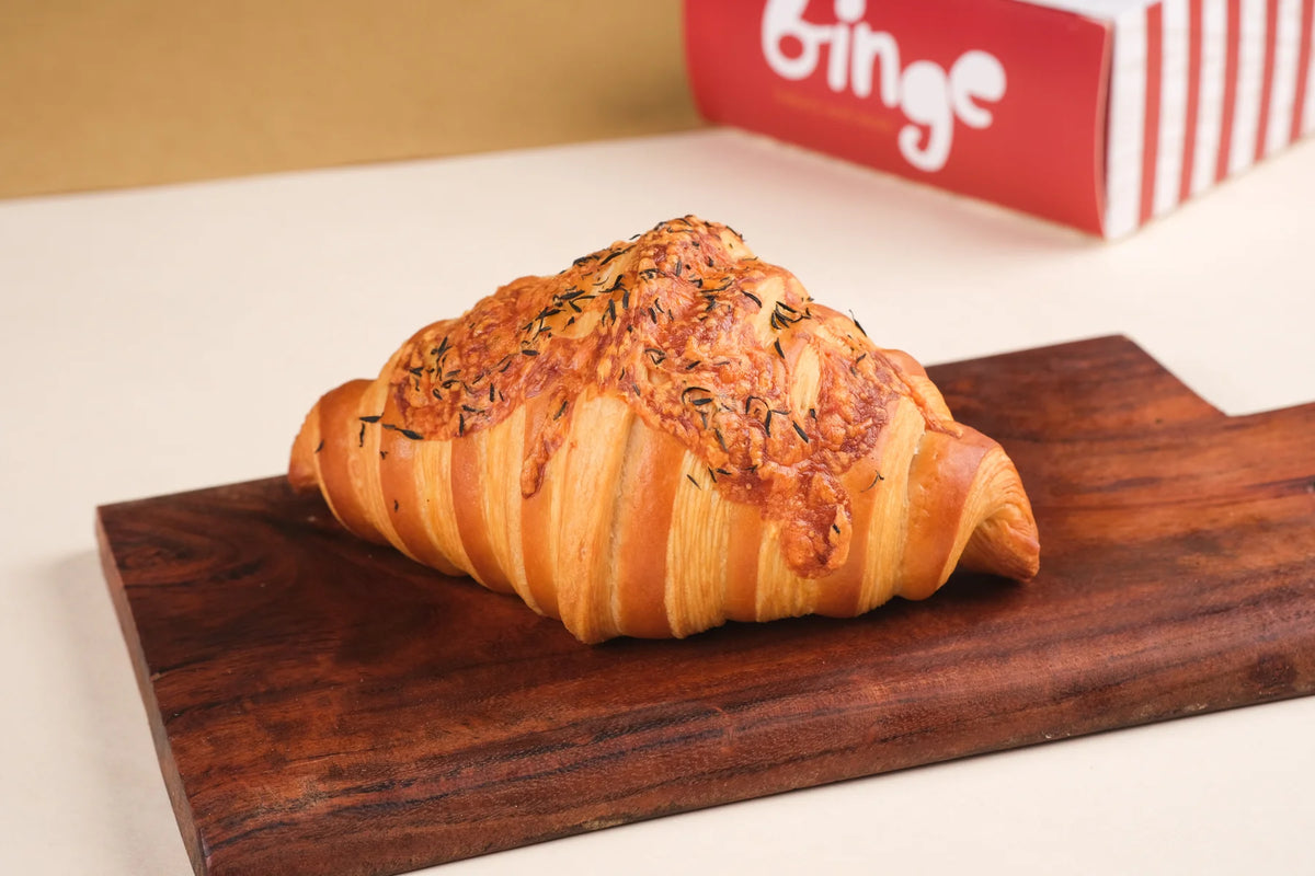 Cheddar And Cheese Thyme Croissant