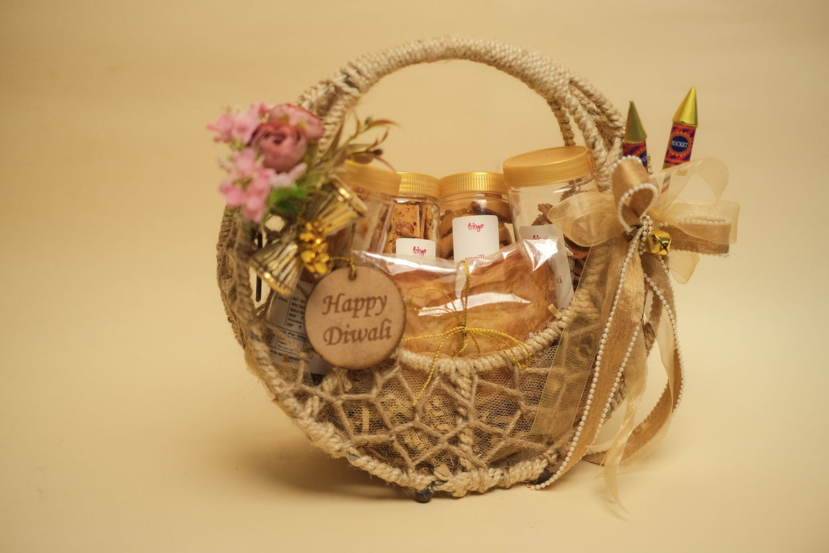 Diwali Gift Hamper with Urli Candle
