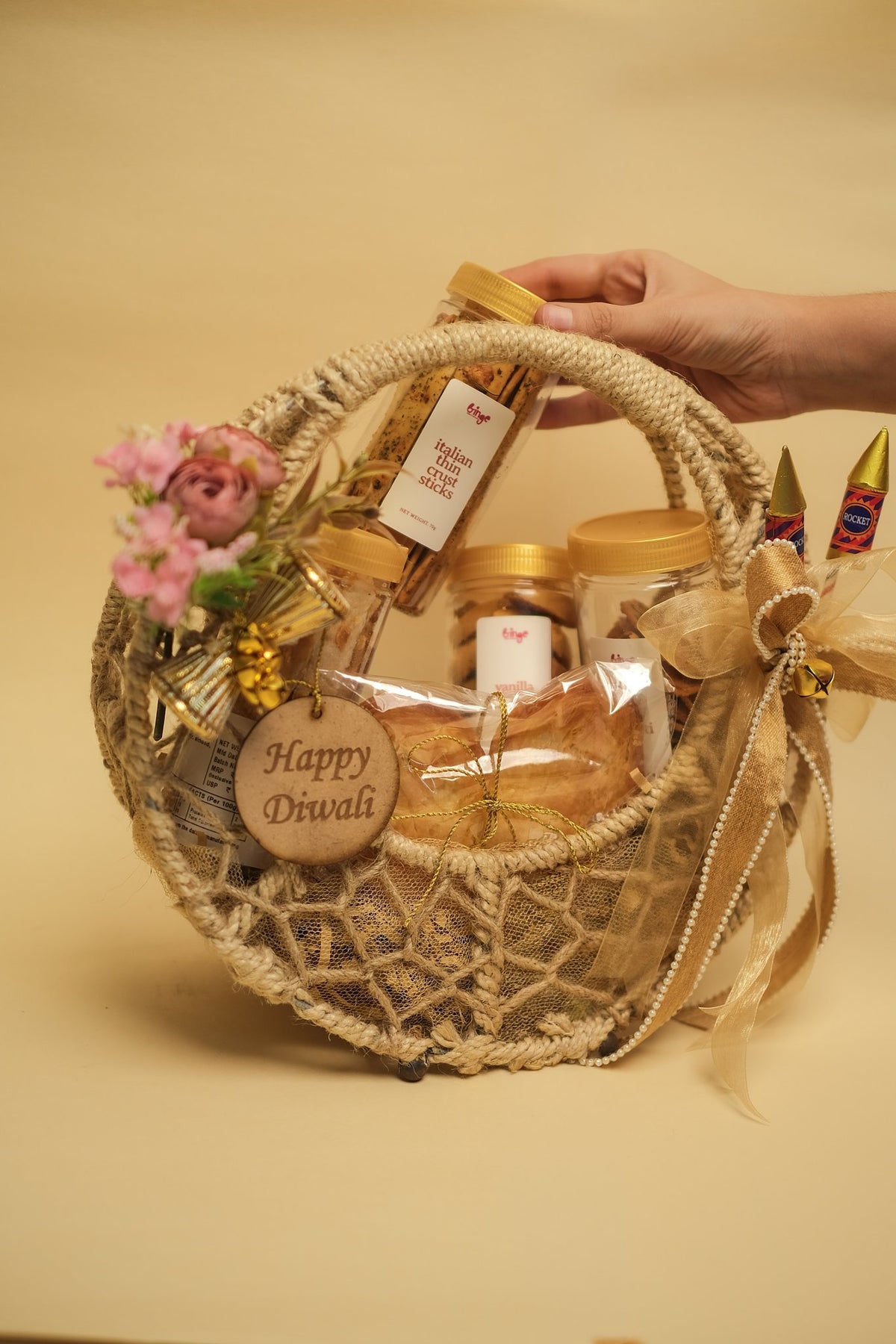 Diwali Gift Hamper with Urli Candle